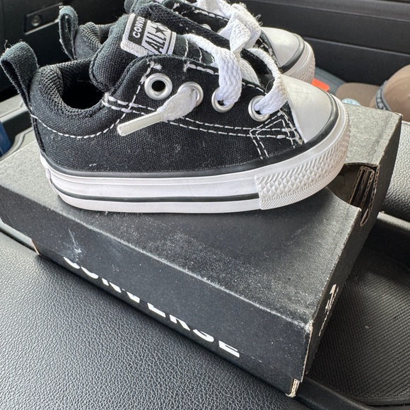 Converse Black Kids Shoes - Picture 1 of 3